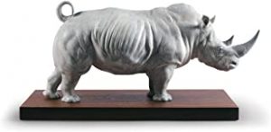Rinoceronte de porcelana